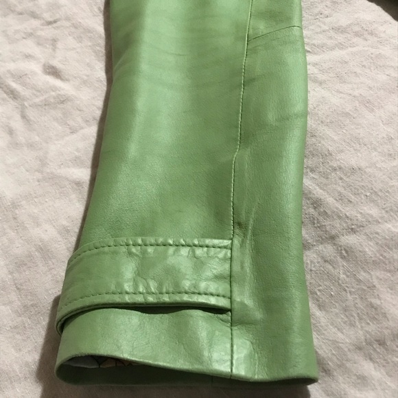 {⚡️SALE} BERNARDO 90’s Vtg Fitted Leather Button Down Cropped Jacket - Picture 6 of 12